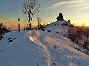 CASTEL REGINA e PIZZO CERRO innevati da Catremerio (11febb21) - FOTOGALLERY